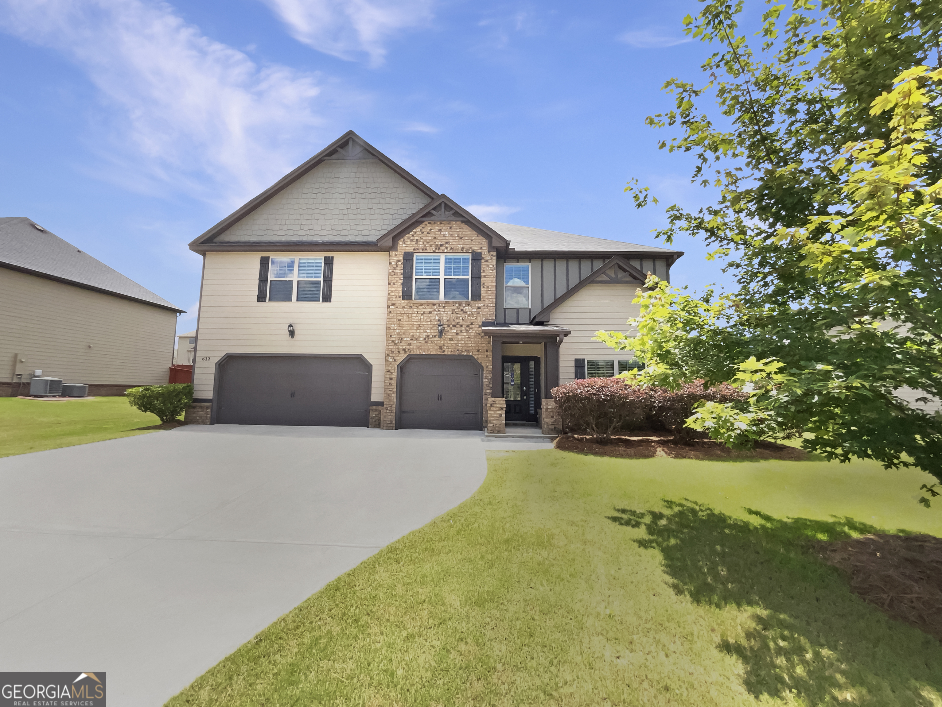 622 Madison Park Drive Property Photo 1