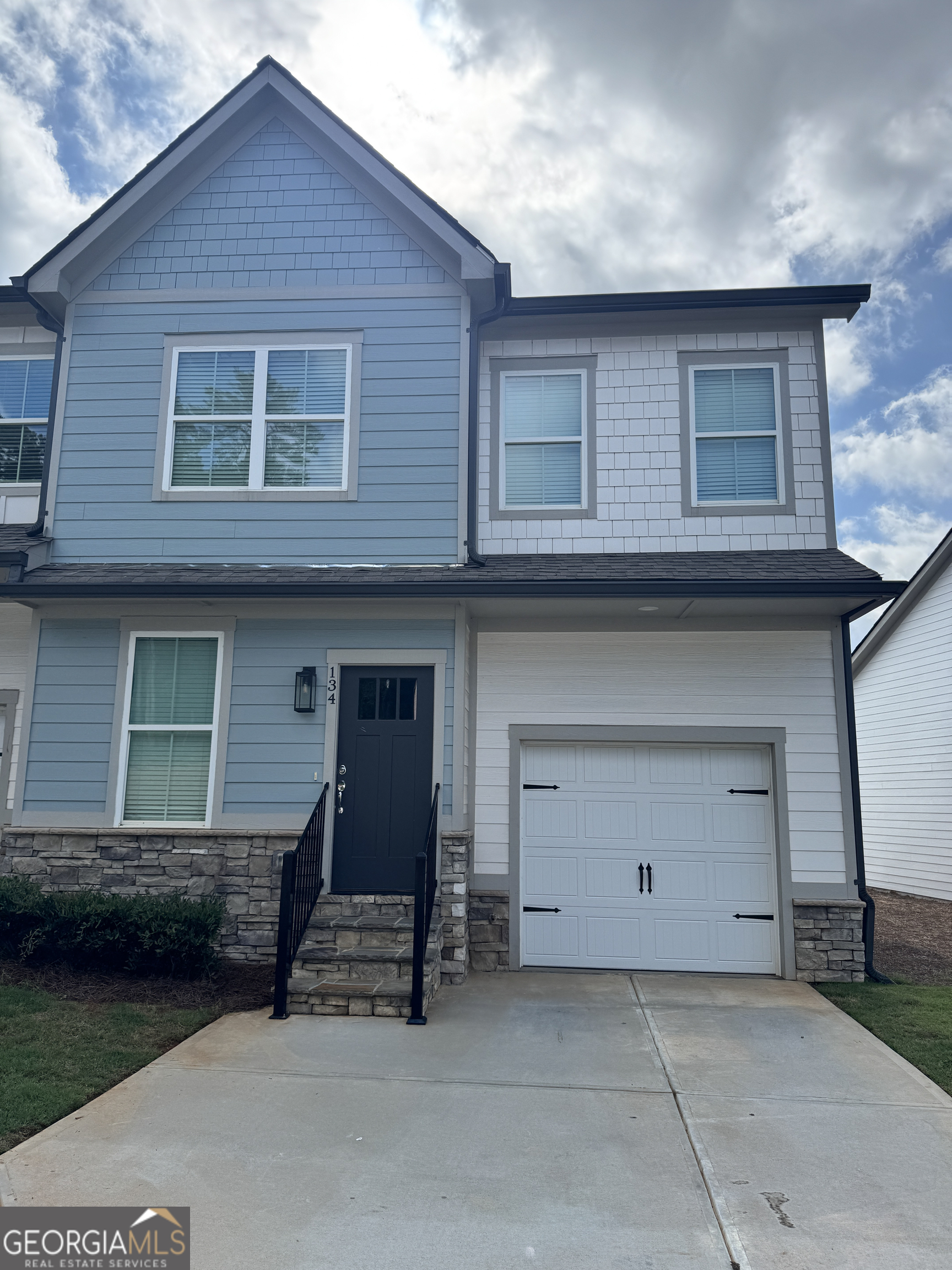 134 Magnolia Place Property Photo 1