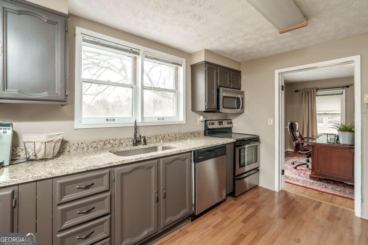 4404 Lawrenceville Road Property Photo 20