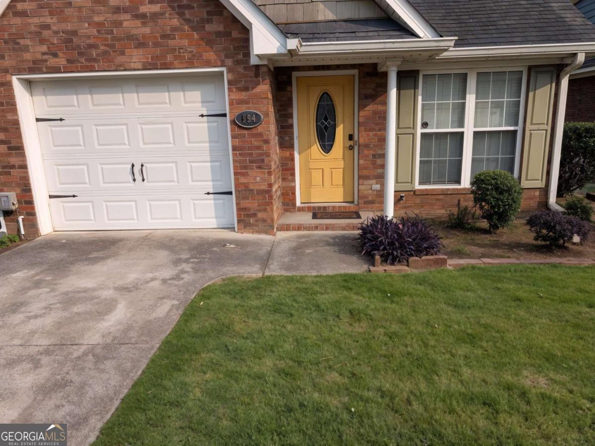 954 Bryan Circle Property Photo 1