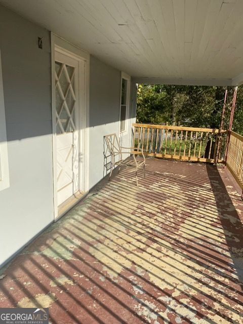 1146 Covington Highway Se Property Photo 3