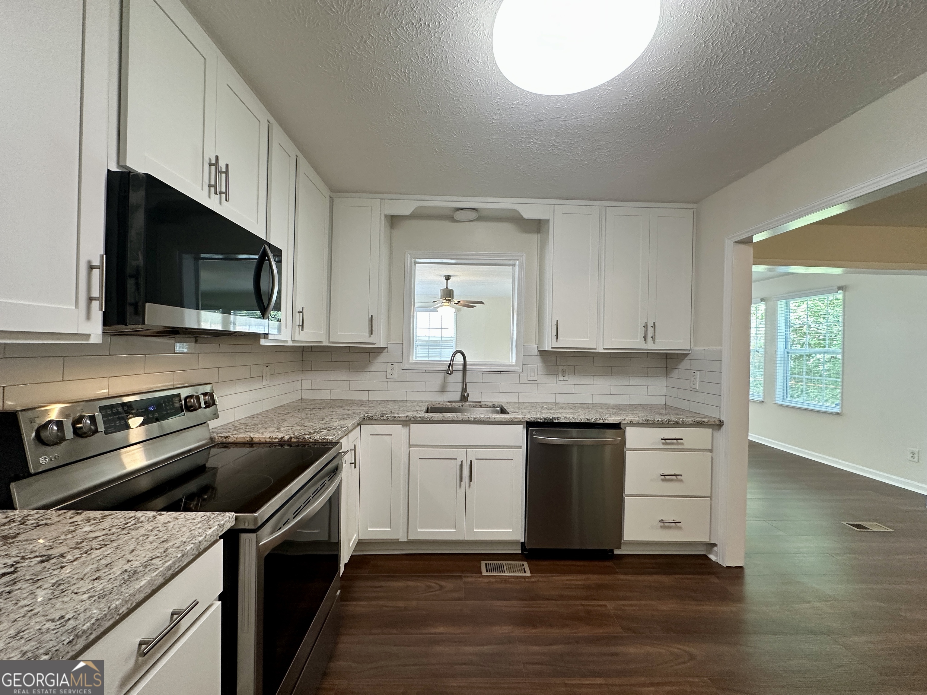 485 Angham Road Property Photo 4