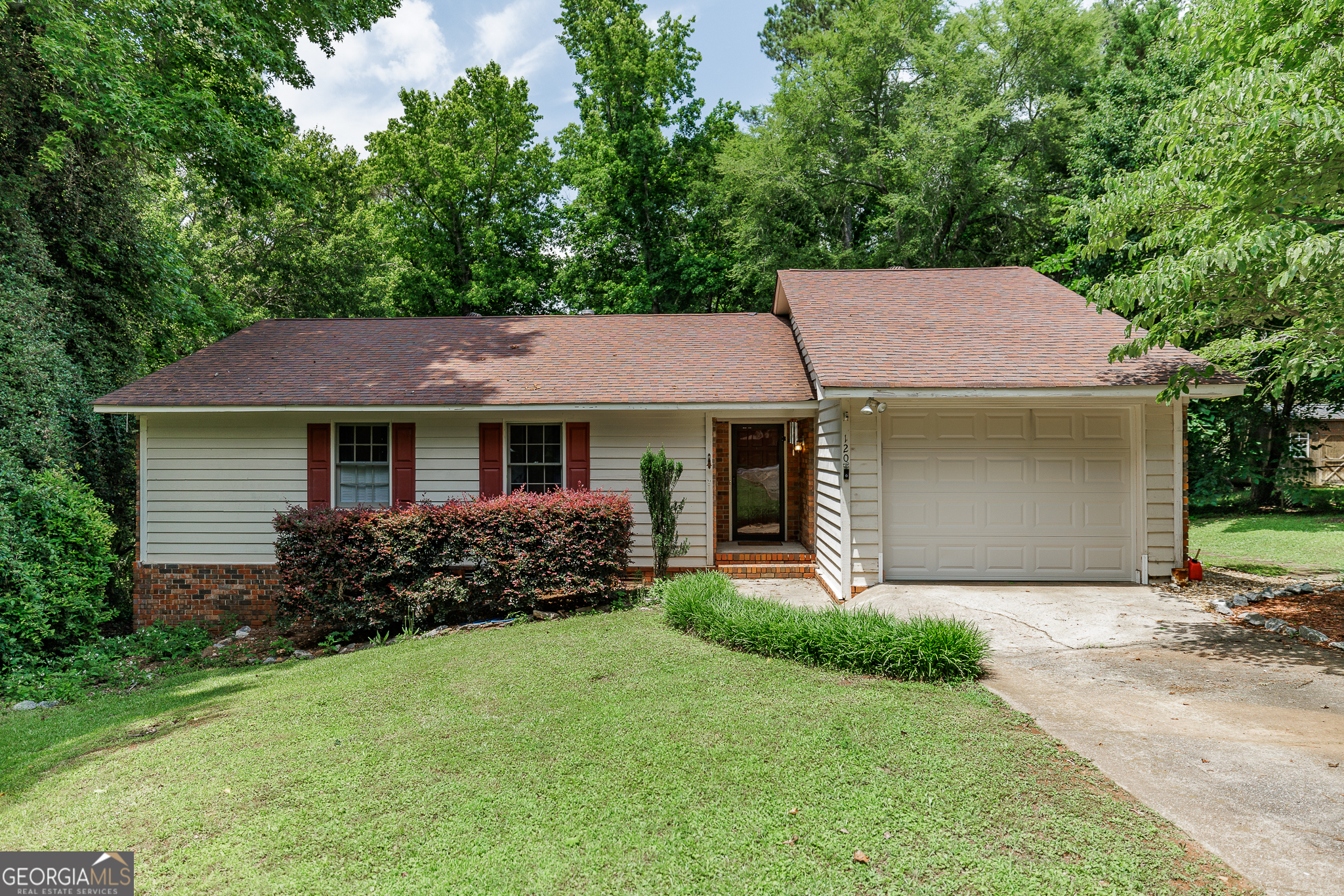 120 Crossbow Place Property Photo 1