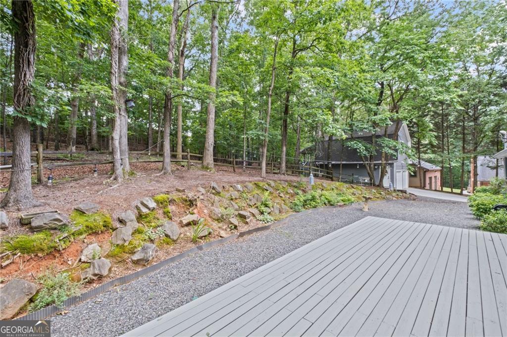 115 Leaf Lake Drive Property Photo 38