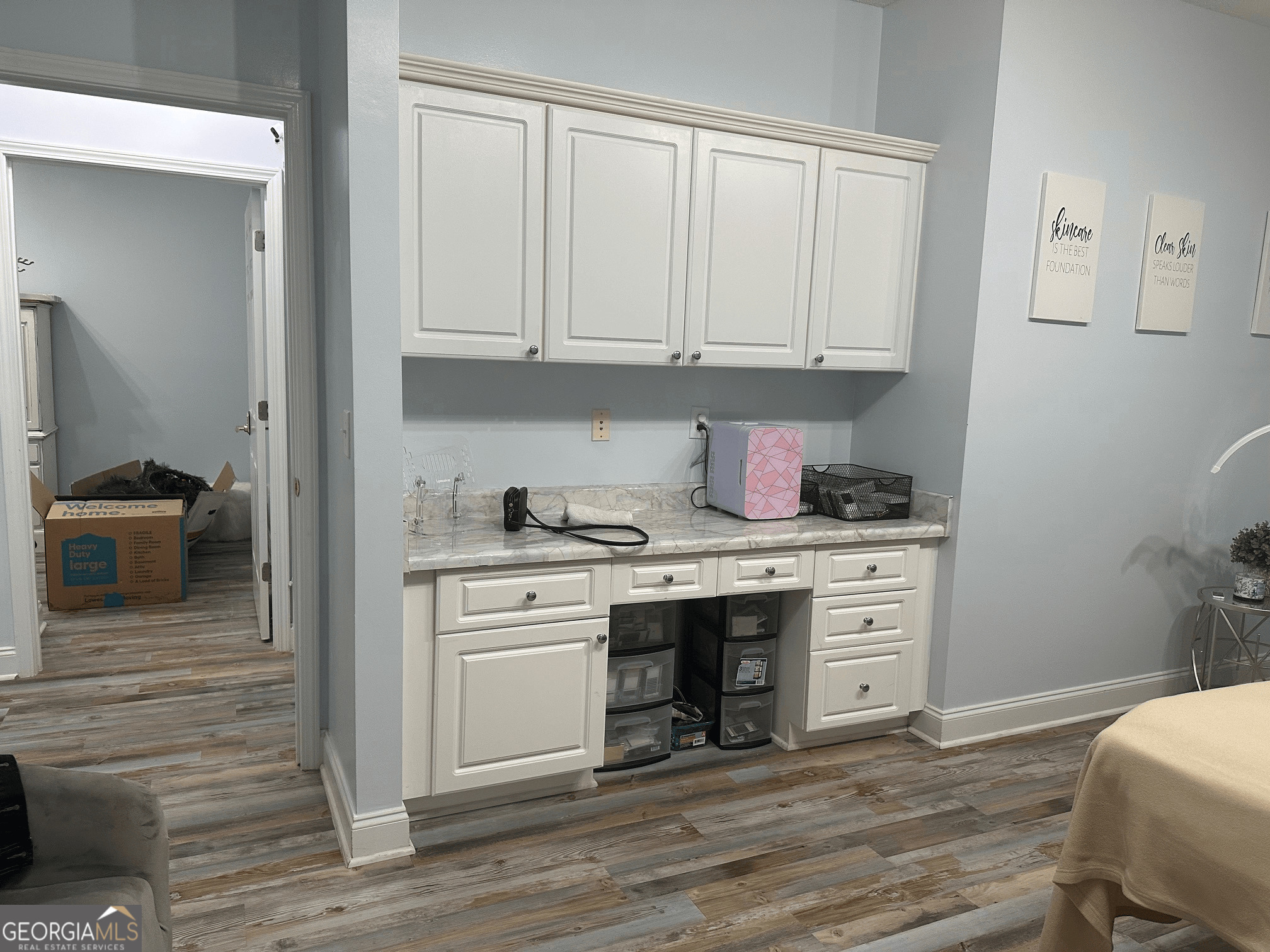807 Pavilion Court Property Photo 9