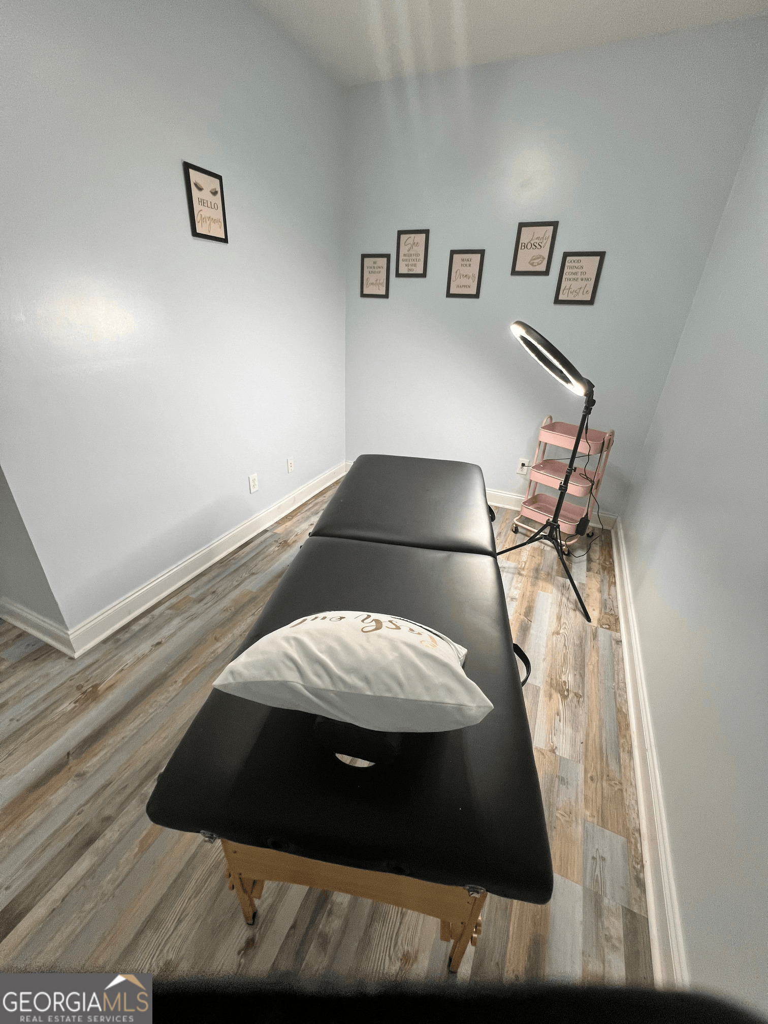 807 Pavilion Court Property Photo 19