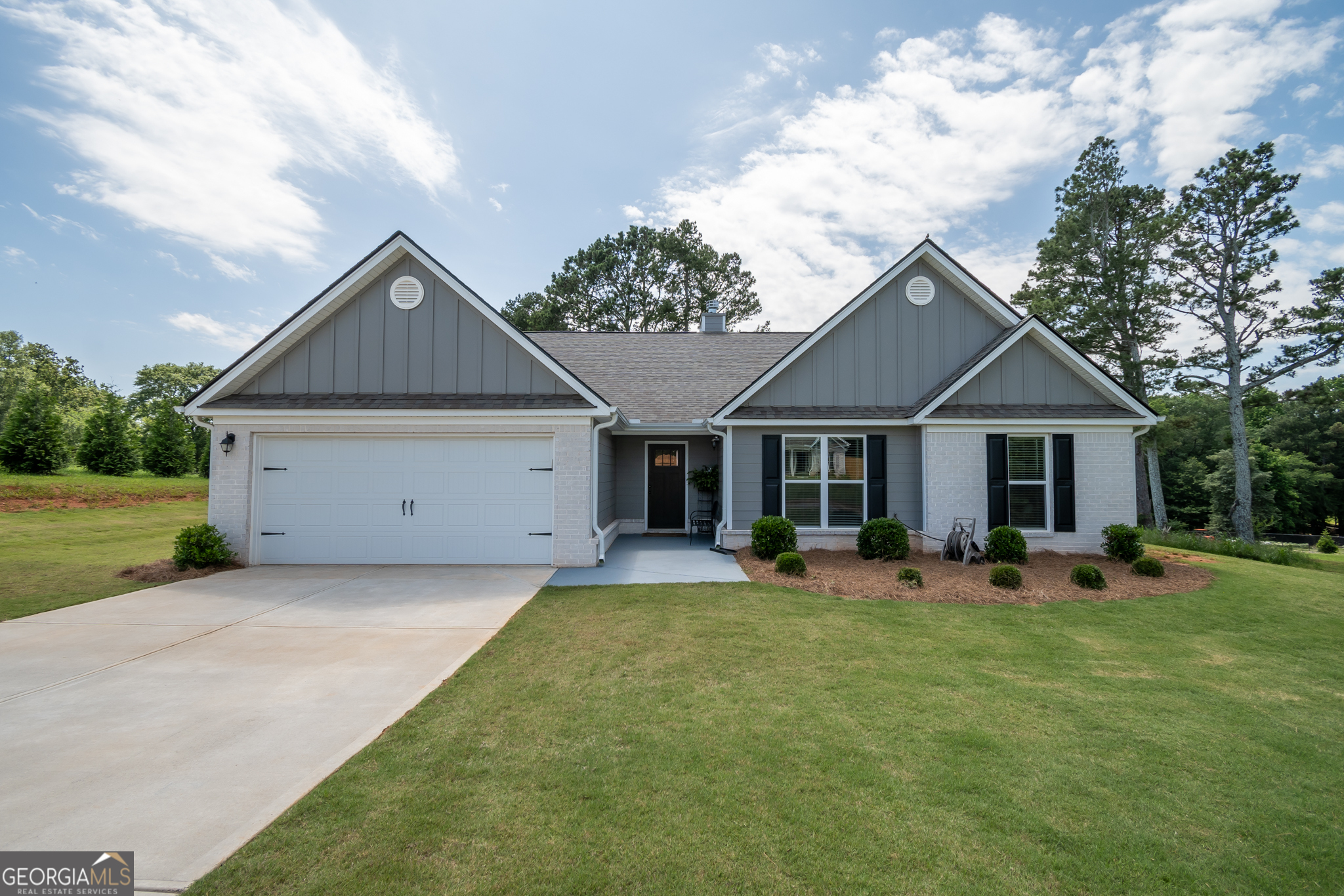 225 Highlands Drive Property Photo 1