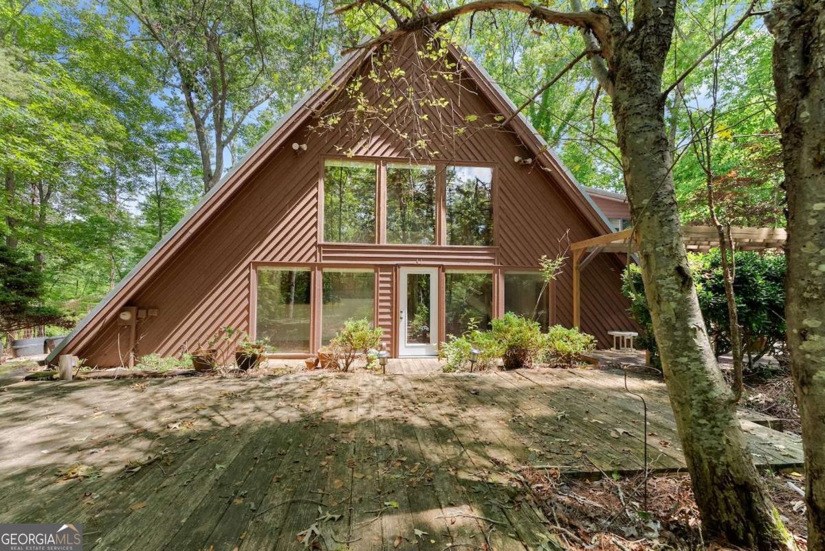 147 River Ridge Road N Property Photo 1