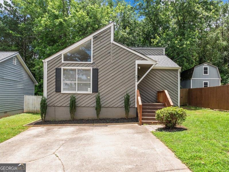 4679 Candlewyck Property Photo 1