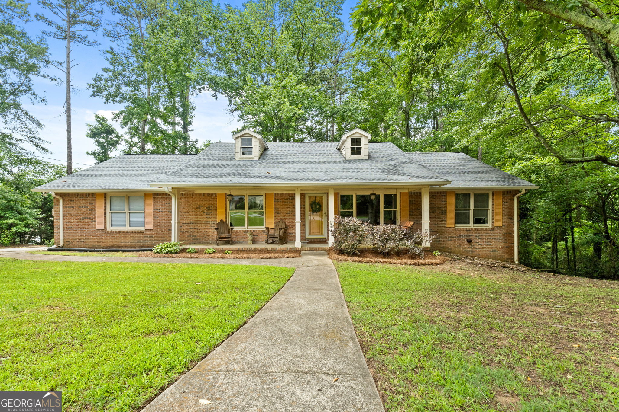 1290 Shadowlawn Drive Ne Property Photo 1