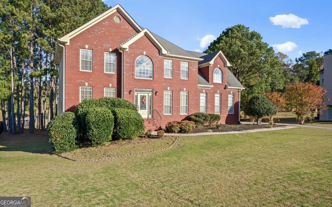 176 Fairoaks Circle Property Photo 1