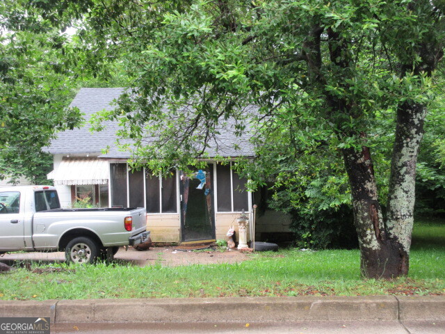 58 Washington Street Property Photo 1