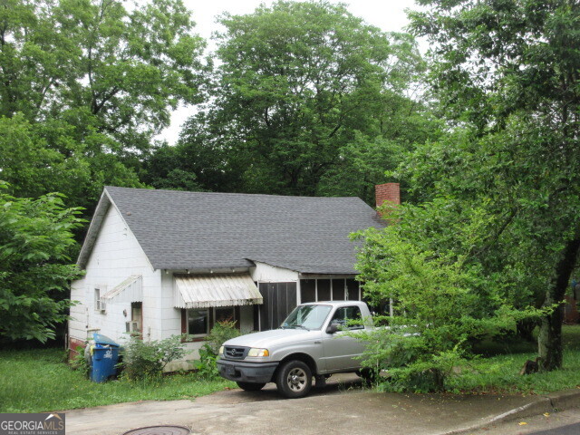 58 Washington Street Property Photo 7