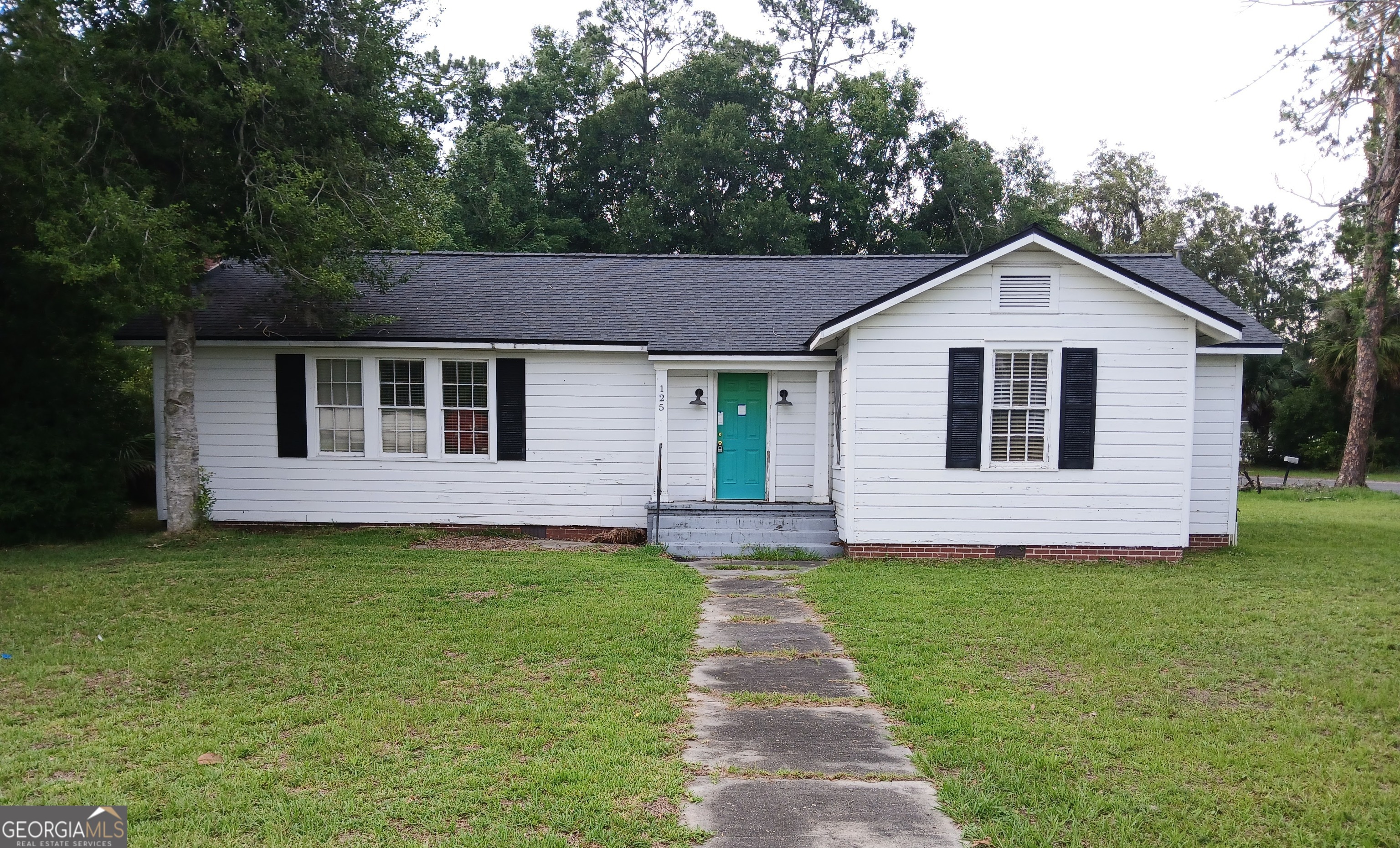 125 Kingsland Drive