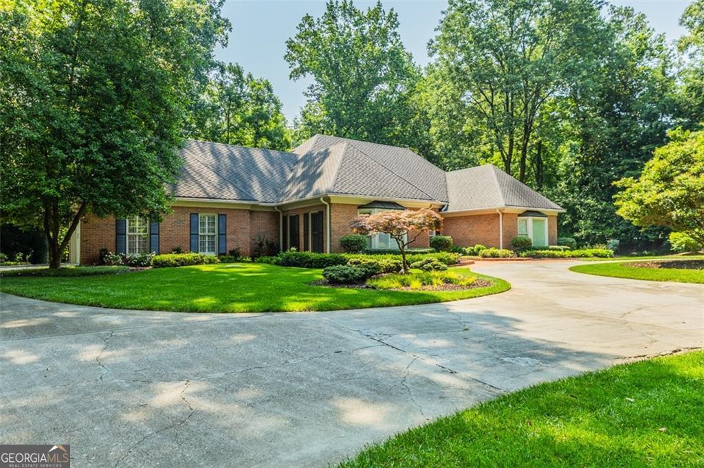 3030 Spalding Drive Property Photo 1