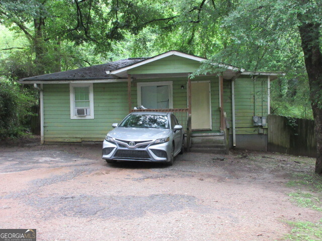 118 Tye Street Property Photo 1
