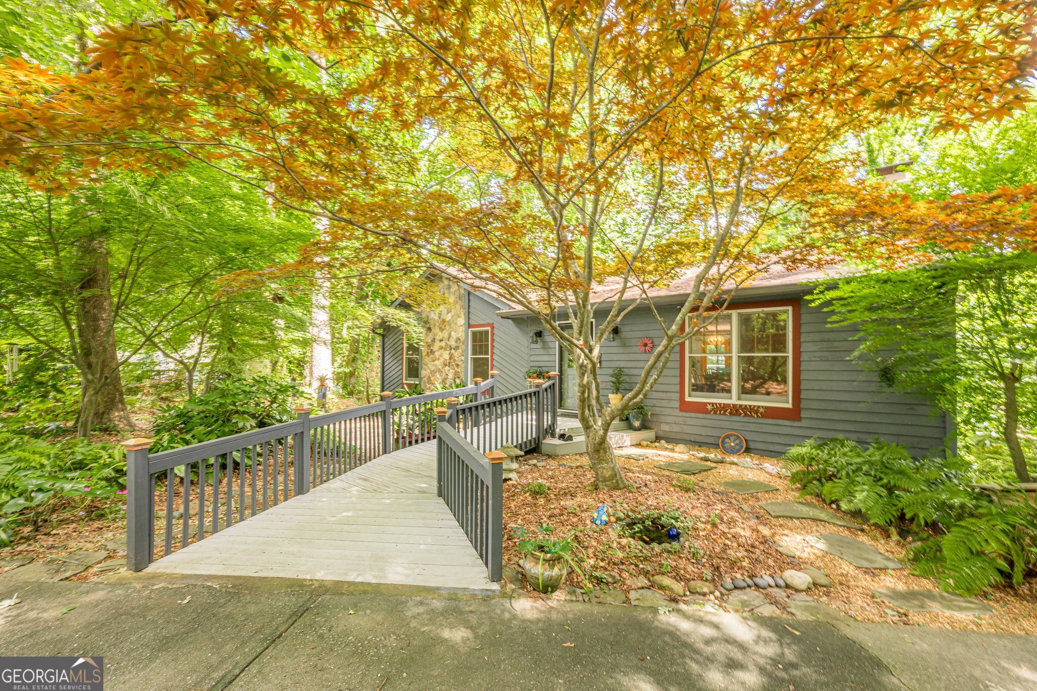5848 Kingswood Court Property Photo 1