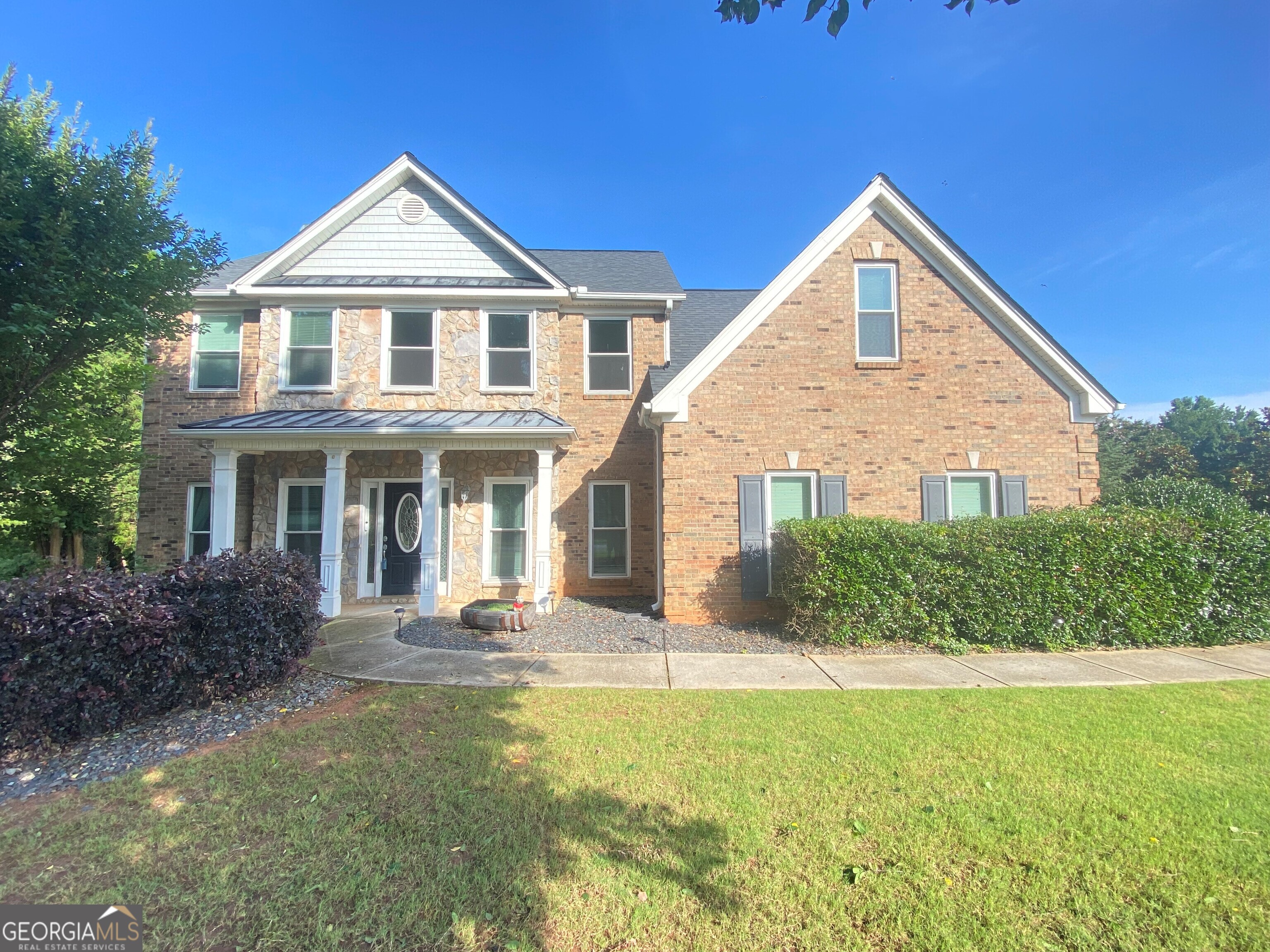 1090 Ruby Way Property Photo 1
