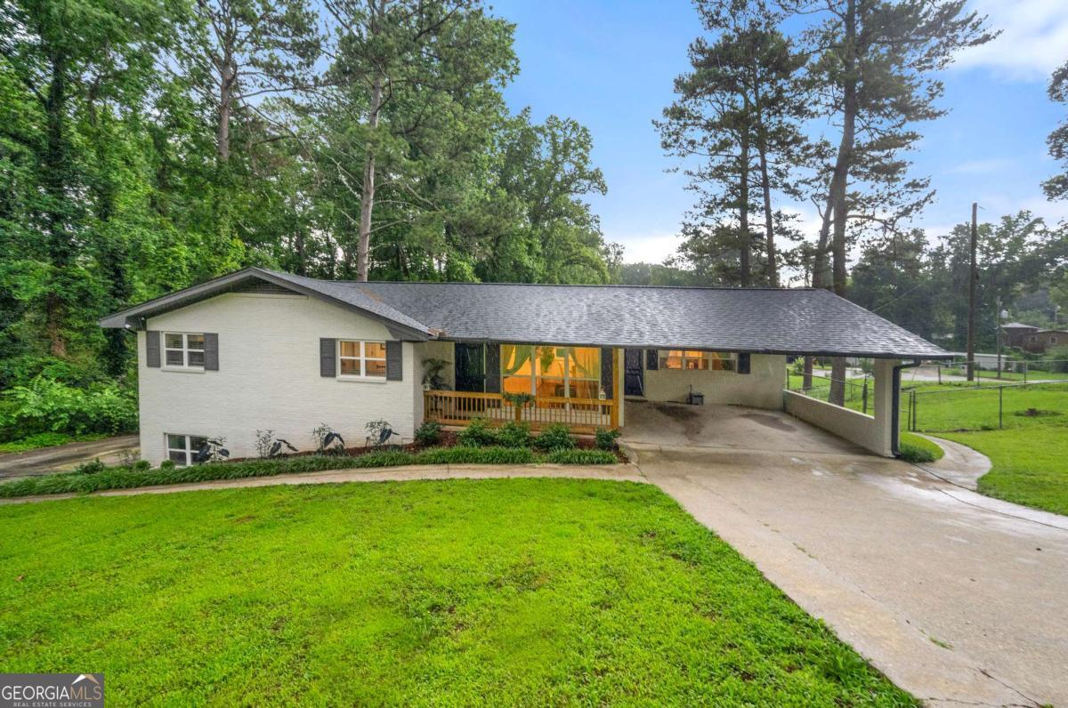 2432 Kelly Lake Drive Property Photo 1