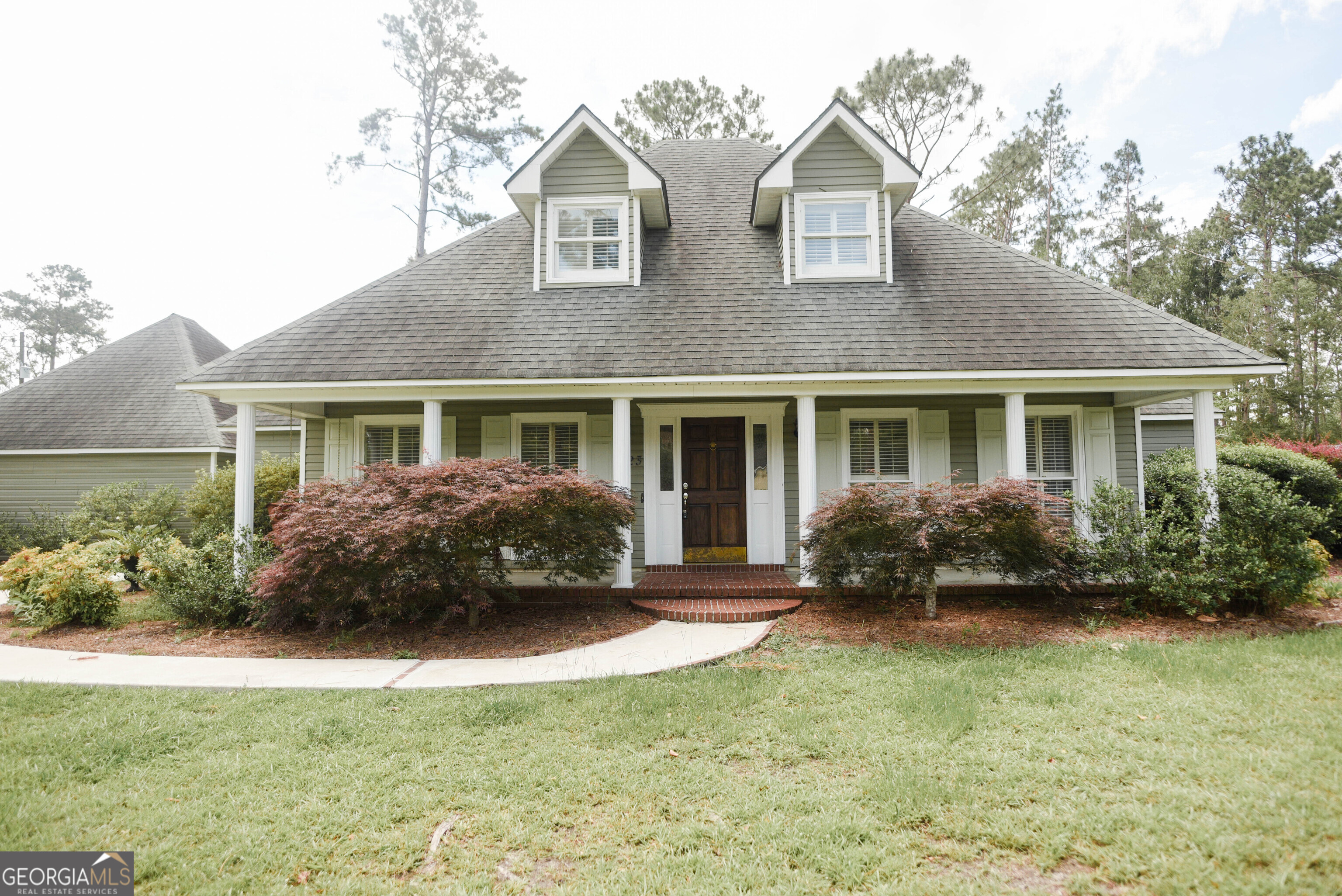 223 E Amberwood Drive E Property Photo 1