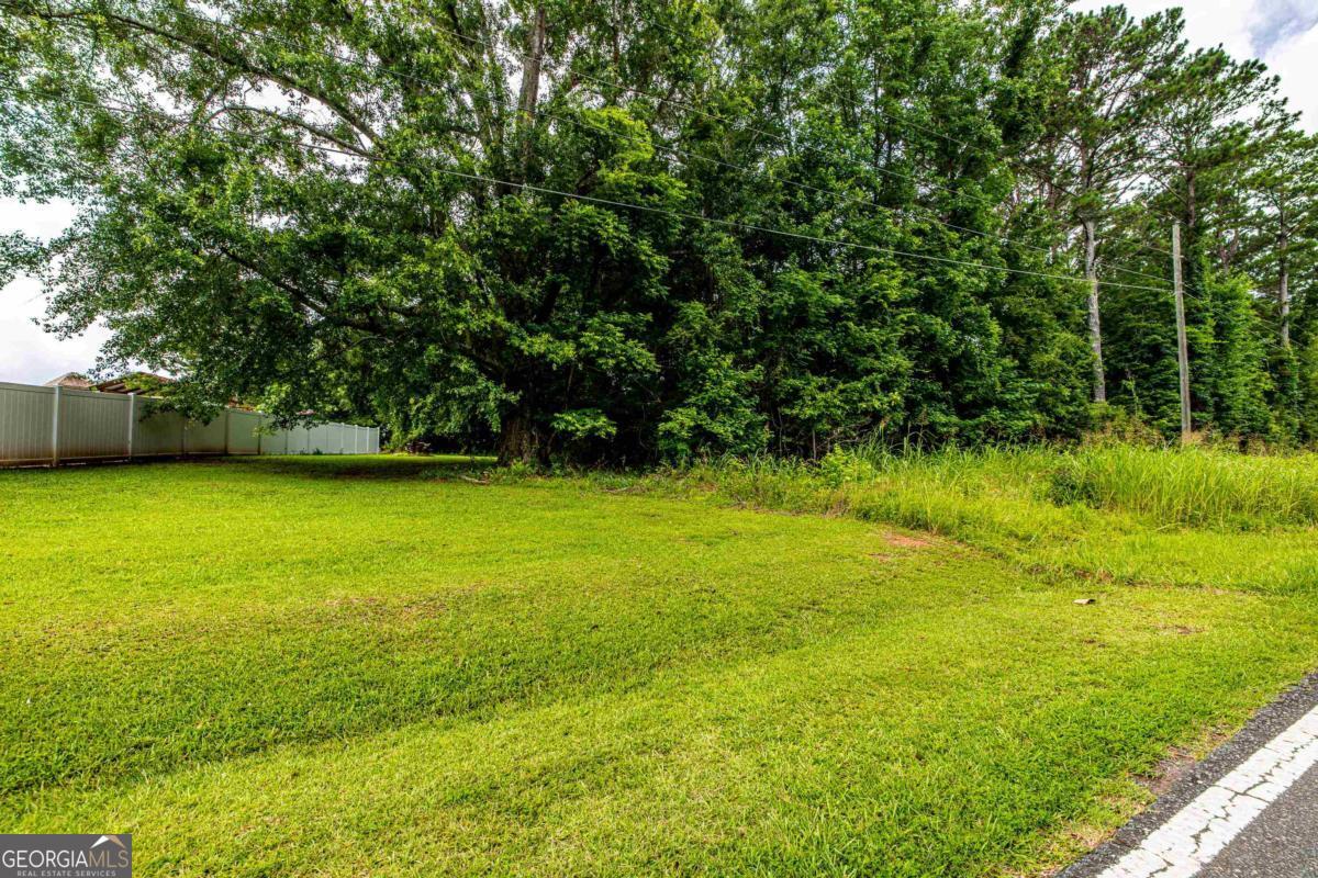 104 Lakeview Drive Property Photo 5