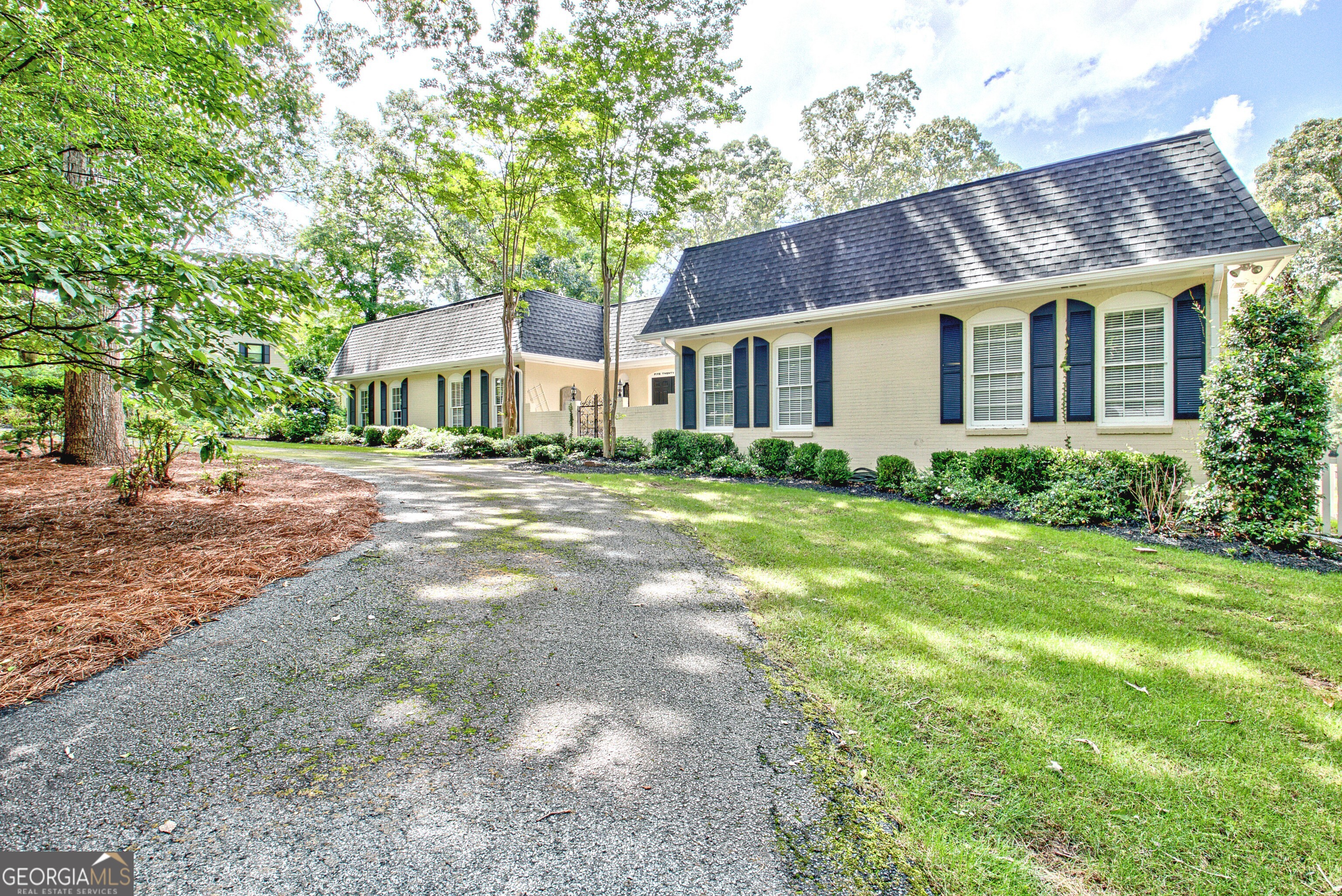 522 Golfview Property Photo 4