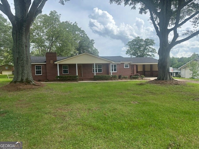 305 Jeff Davis Road Property Photo 1