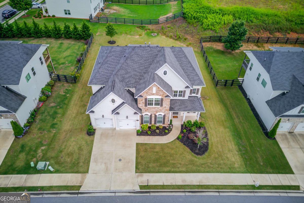 4035 Starwood Drive Property Photo 1