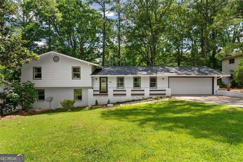 4214 Williamsburg Drive Property Photo 1