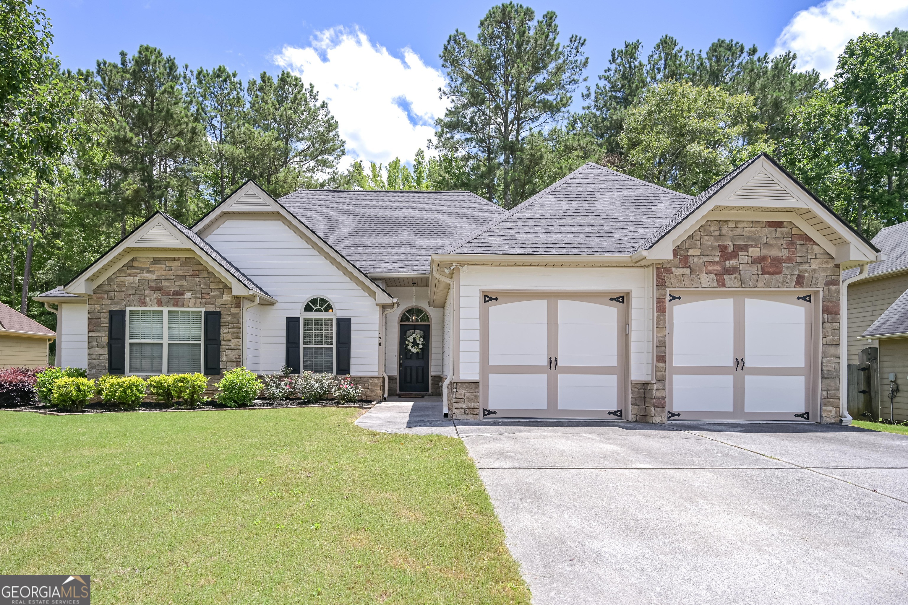 170 Saddleridge Drive Property Photo 1