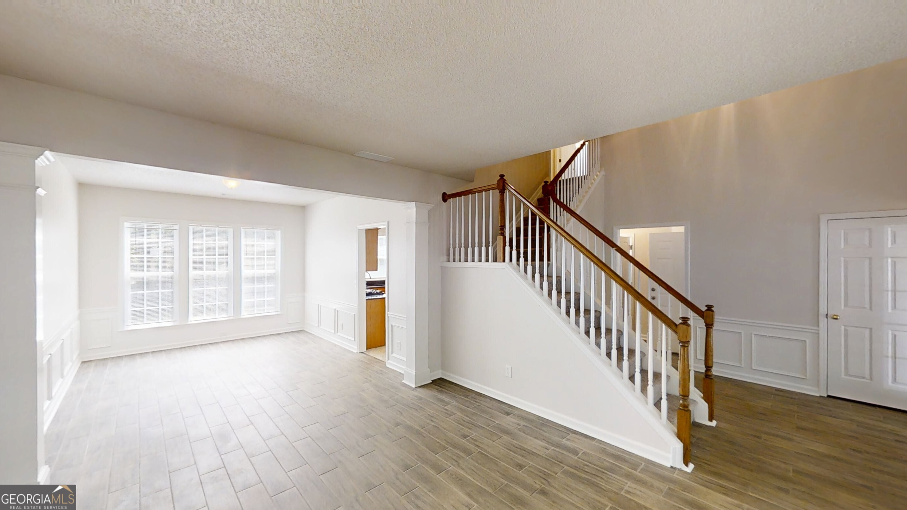 3001 Donamire Avenue Nw Property Photo 5