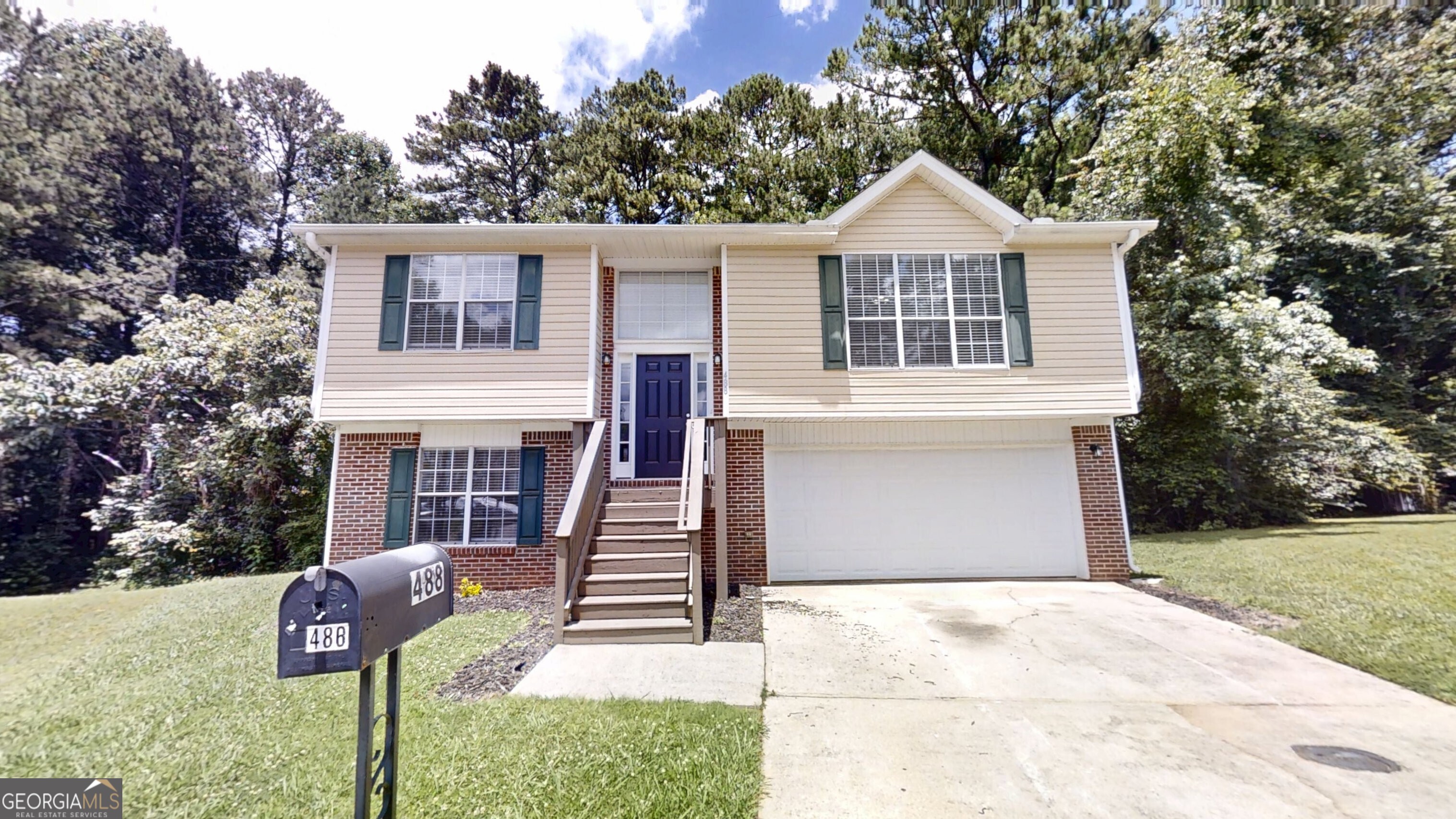 488 Barclay Court Property Photo 1