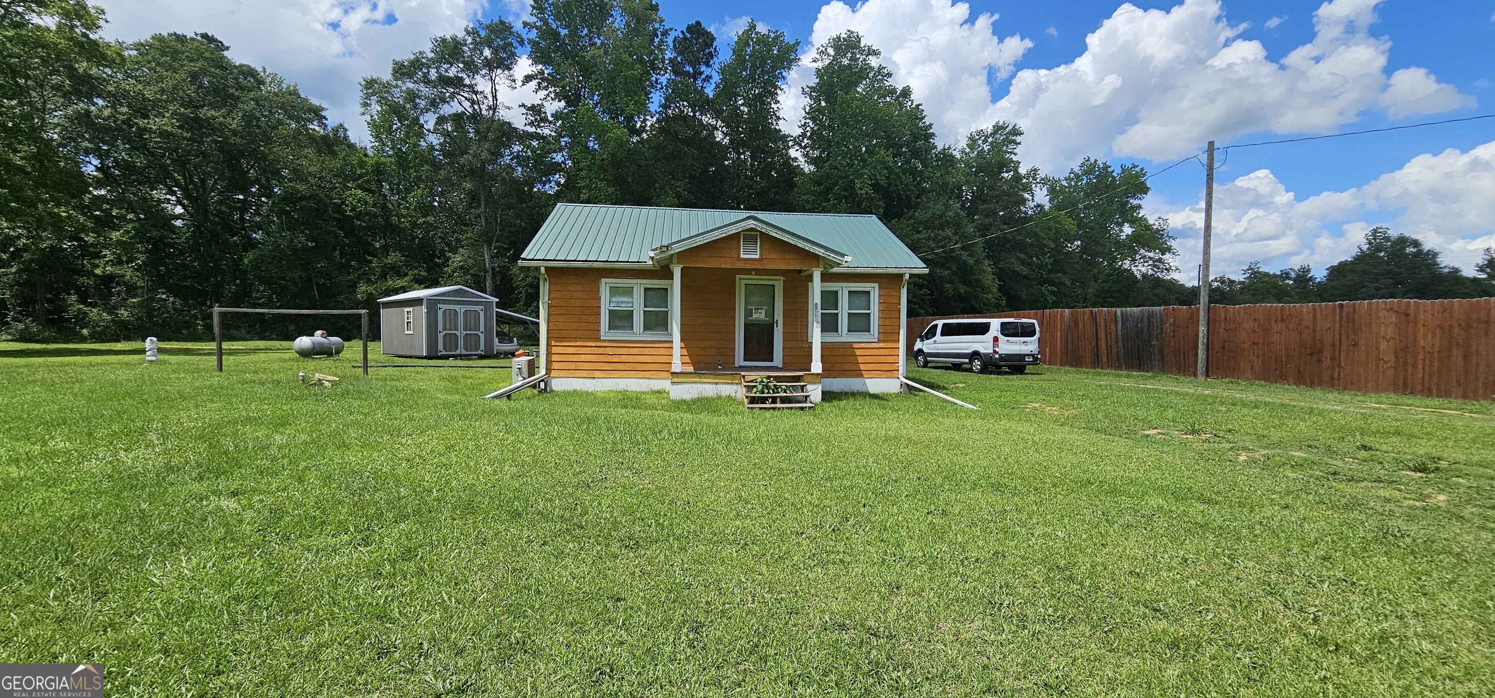 1602 Pickard Road Property Photo 1