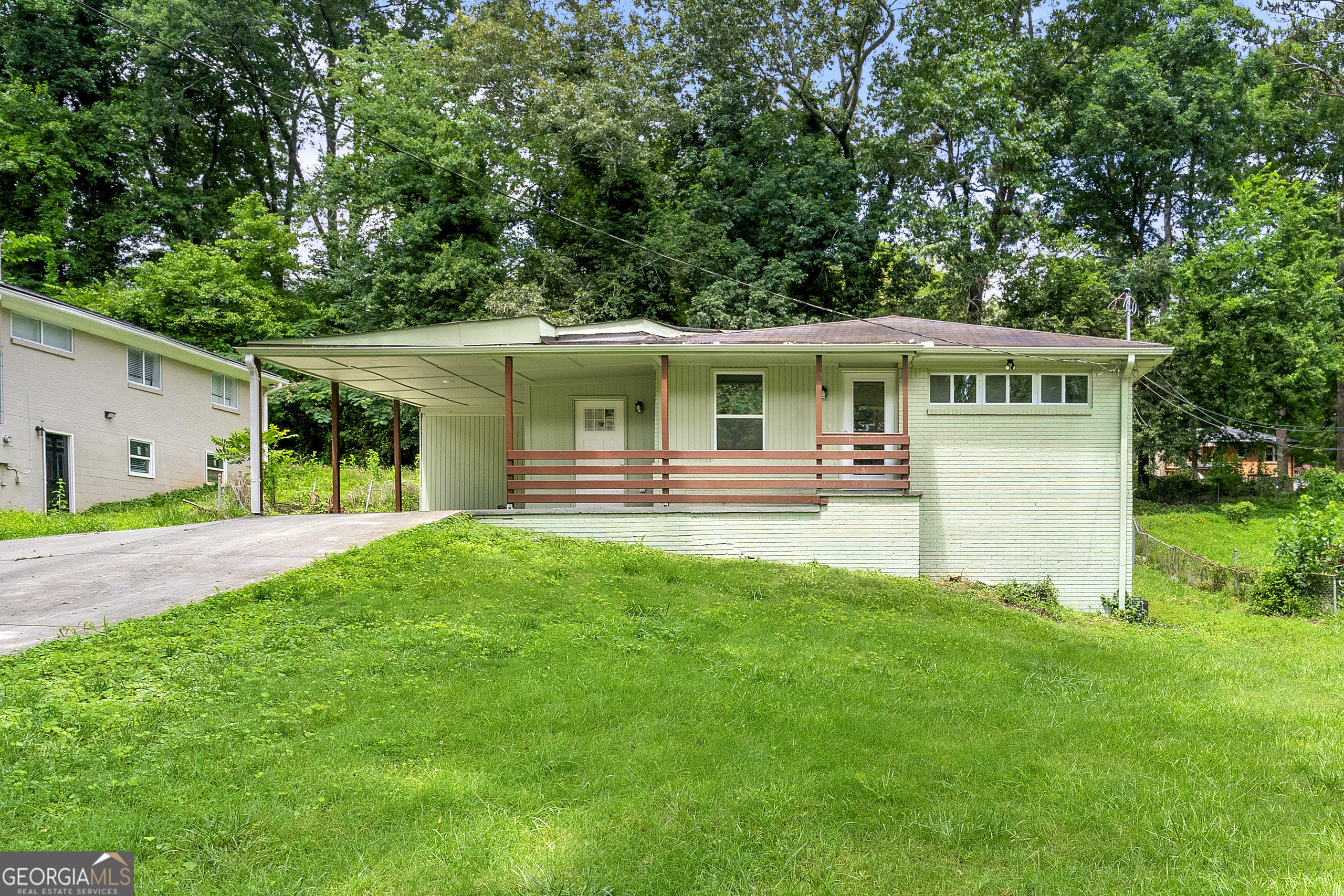 2115 Nichols Ln Property Photo 1