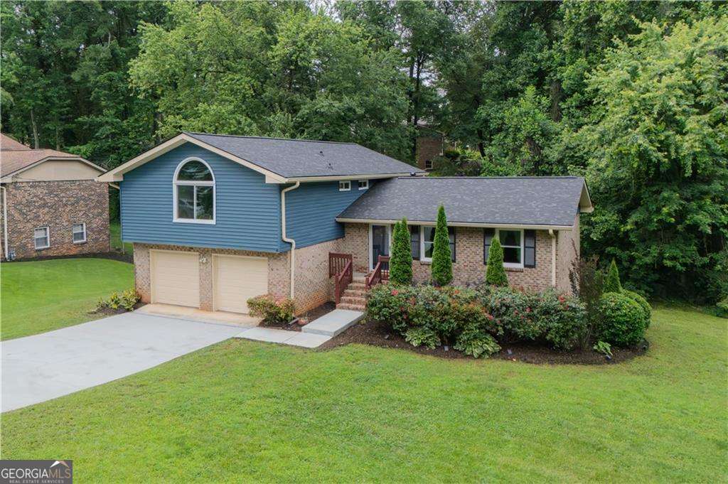 4345 Tucker North Drive Property Photo 1