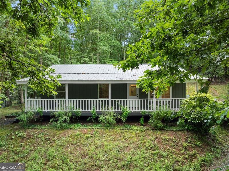 220 Silver Fox Property Photo 1