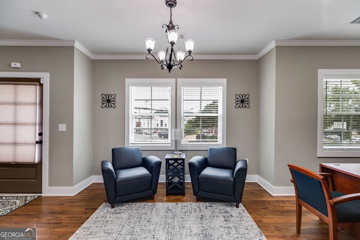 107 College Street Property Photo 4