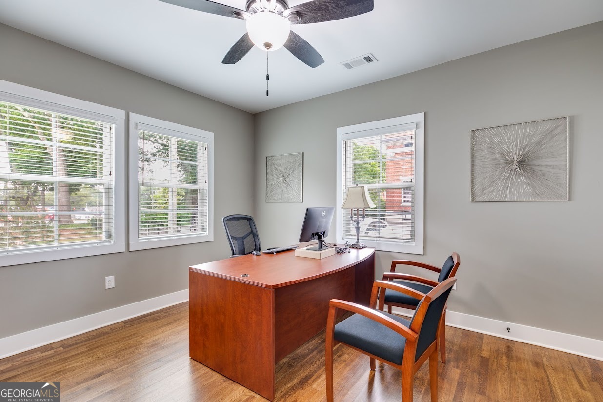 107 College Street Property Photo 21