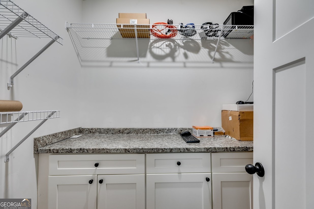 107 College Street Property Photo 23