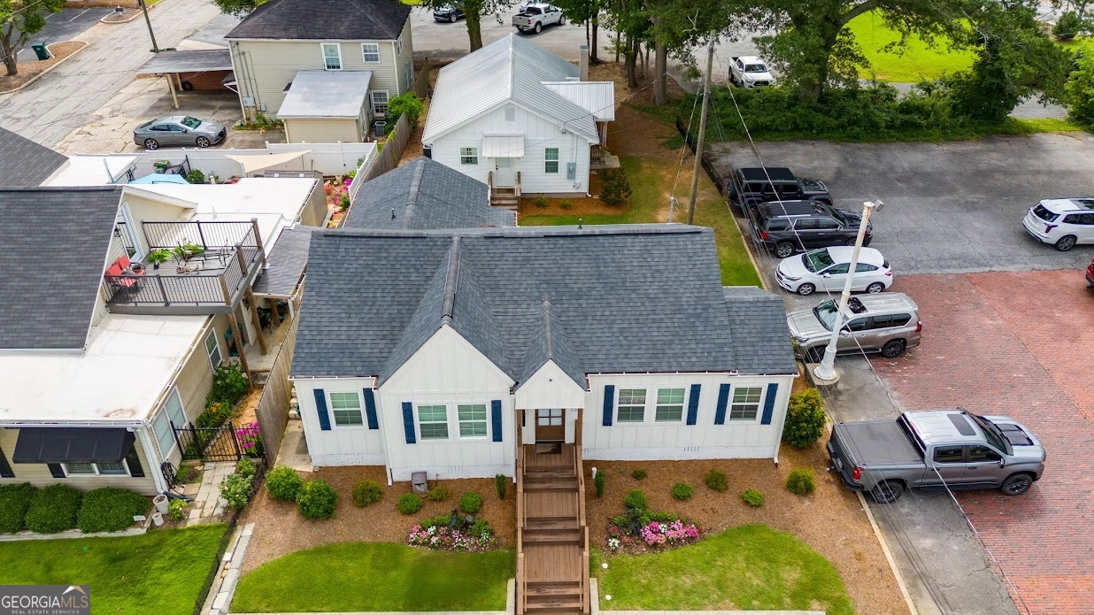 107 College Street Property Photo 24