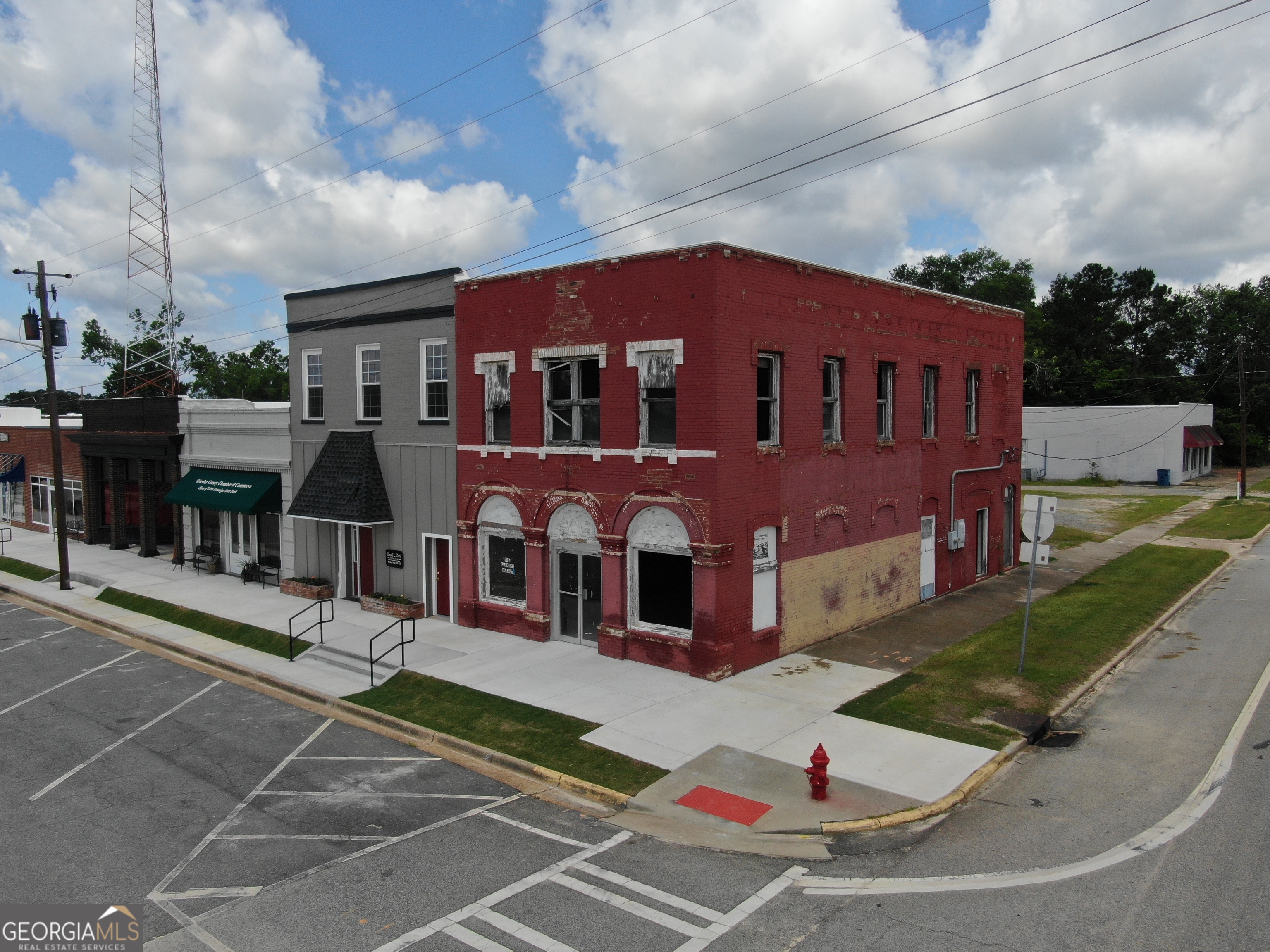 2 W Railroad Avenue Property Photo 1