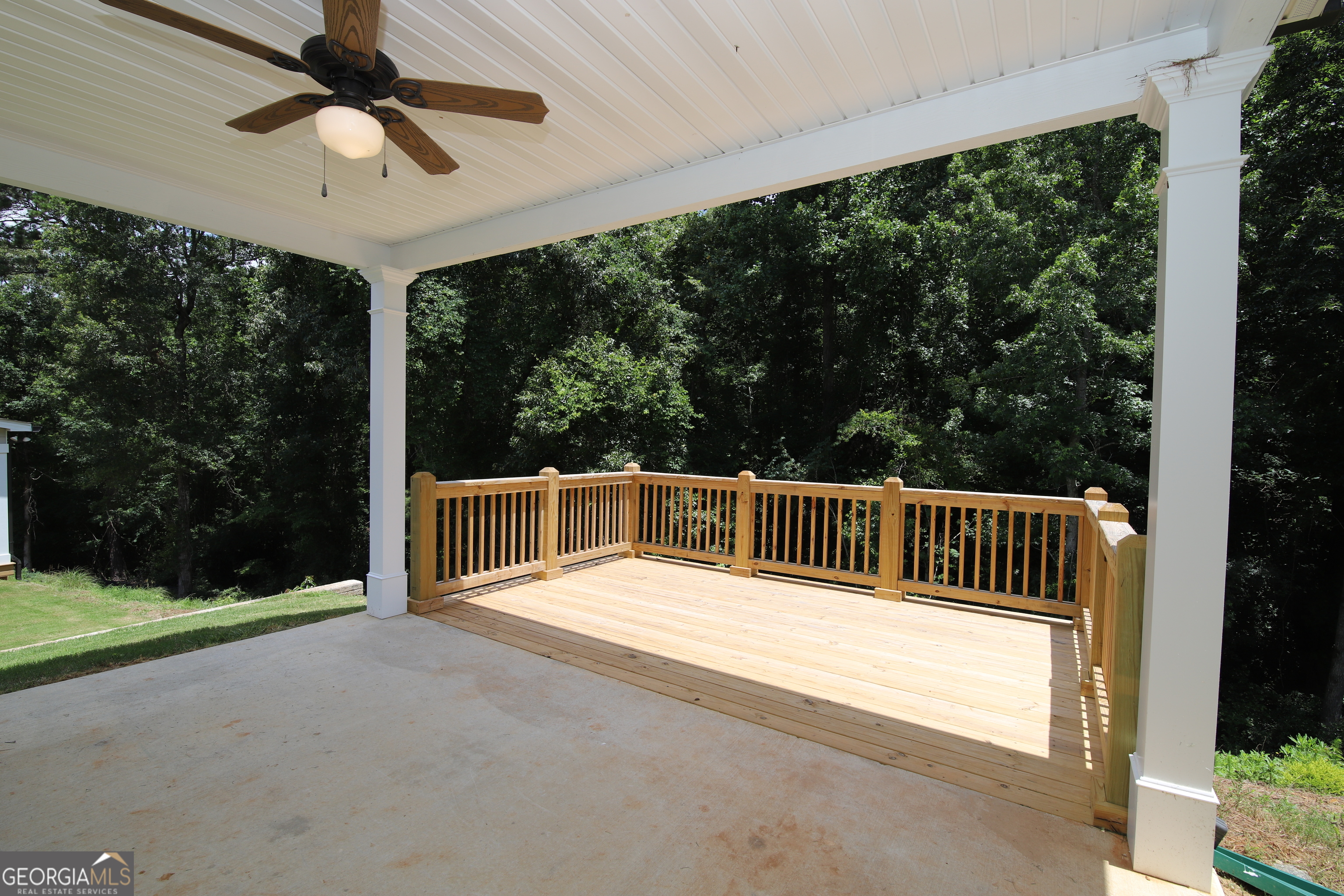 112 Celebration Boulevard Property Photo 2