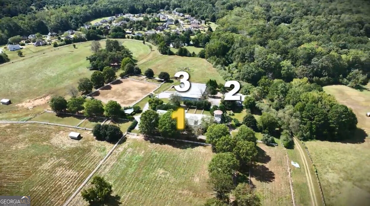 460 Dixie Road Property Photo 3