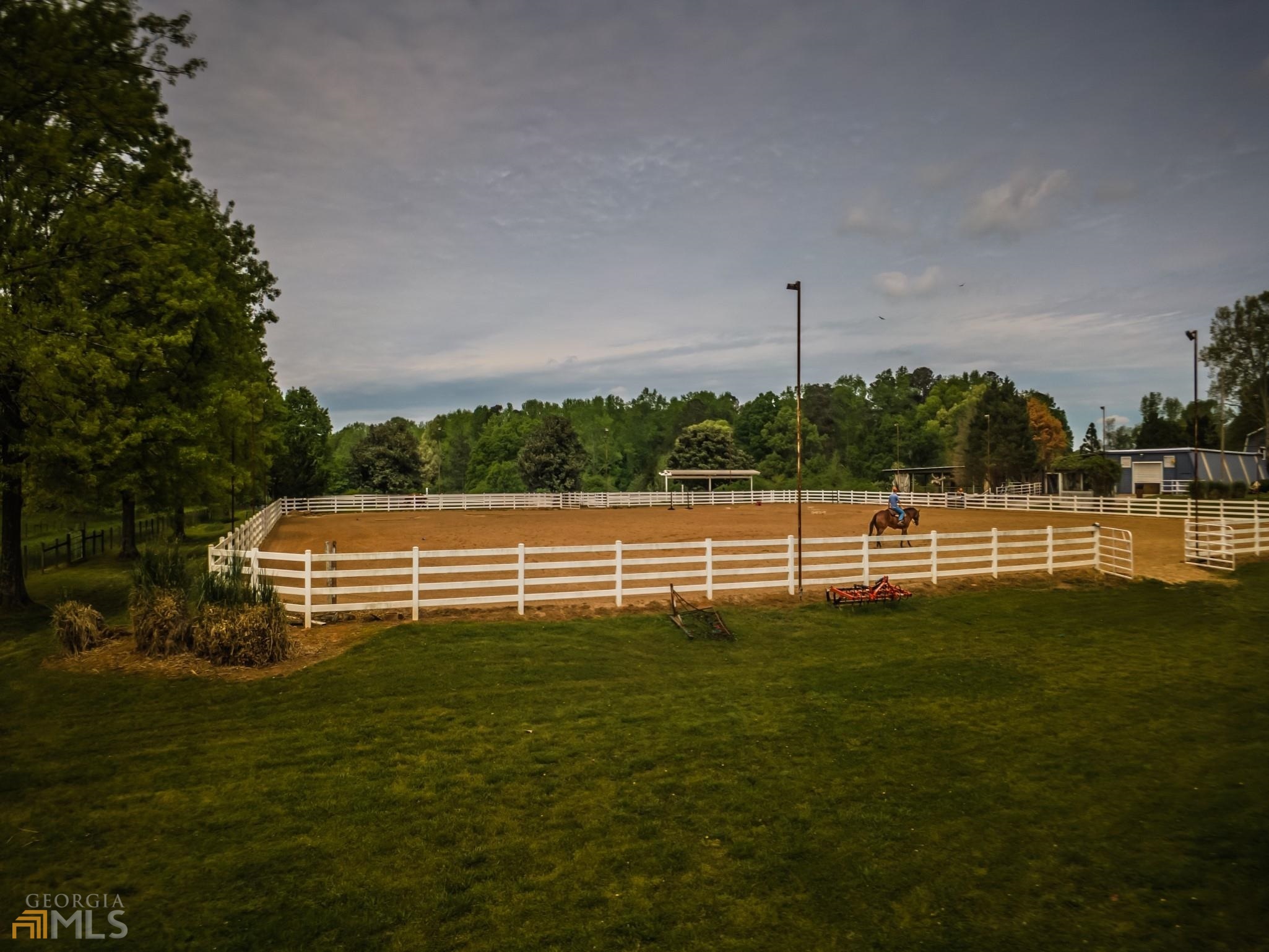 460 Dixie Road Property Photo 9
