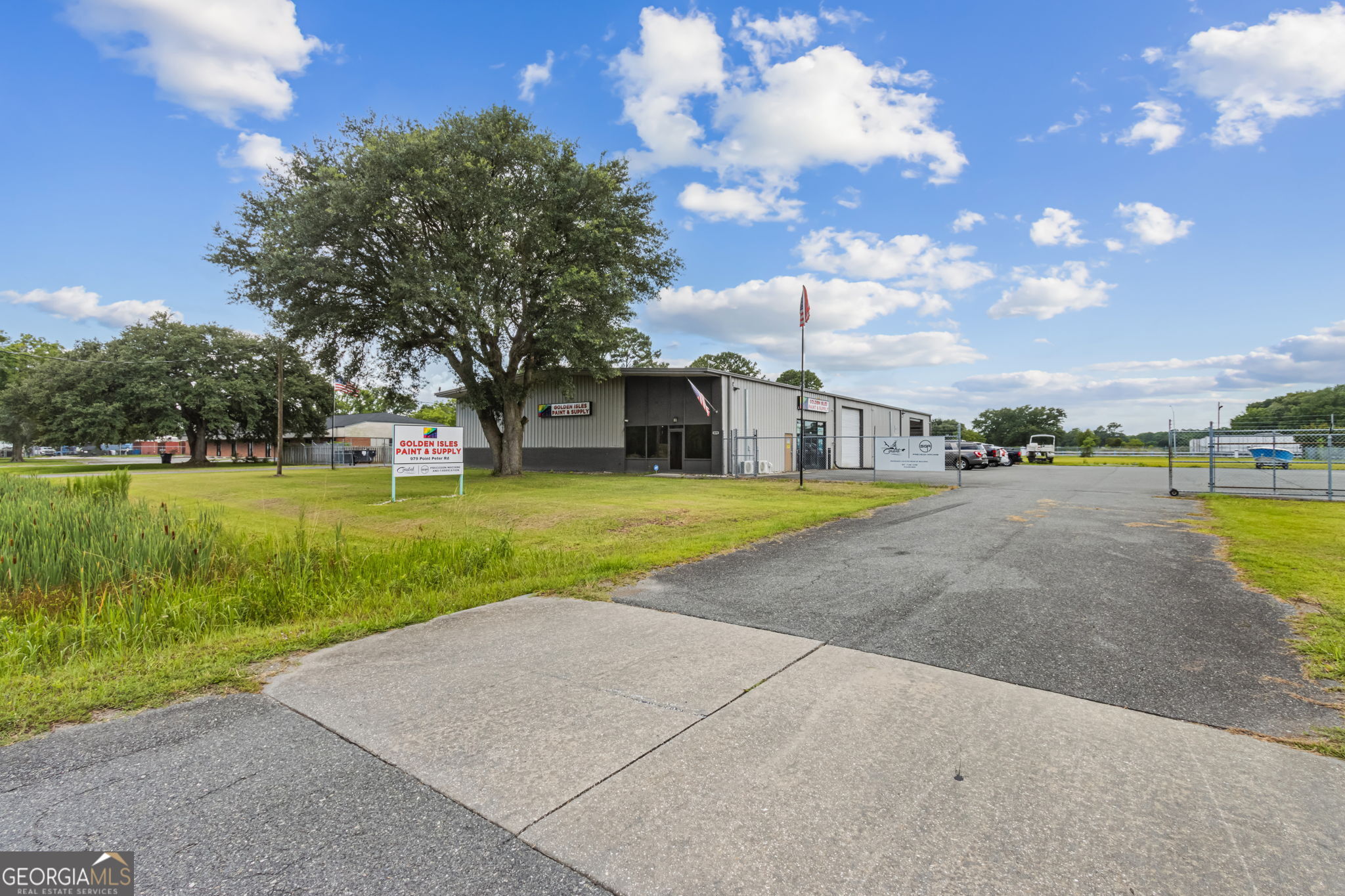 979 Point Peter Road Property Photo 1
