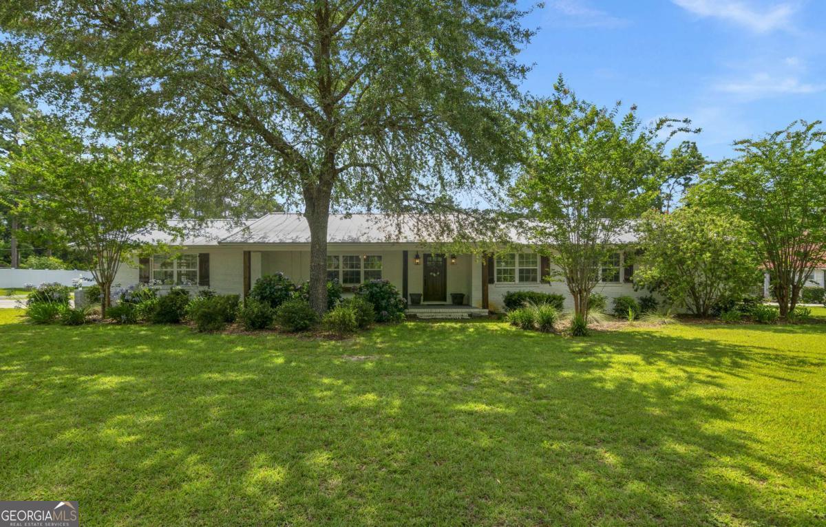 1207 College Avenue Property Photo 1