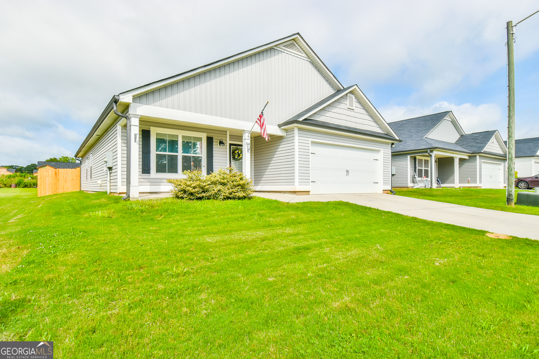 54 Crestview Drive Property Photo 1