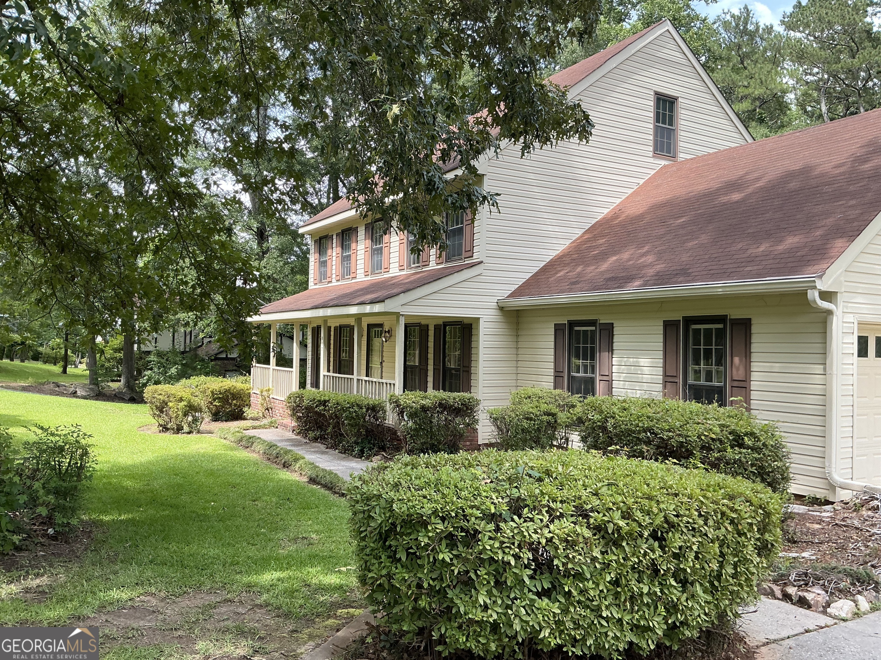 807 Oak Bridge Lane Property Photo 1
