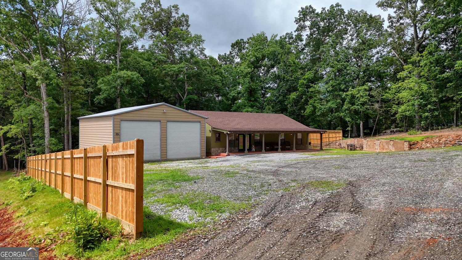 1529 Cedar View Property Photo 8