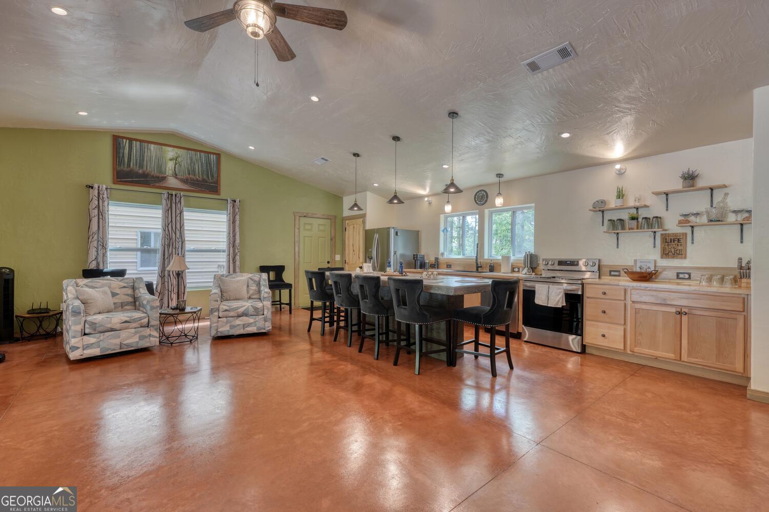1529 Cedar View Property Photo 14